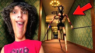 ESSA COISA ESTÁ ME PERSEGUINDO NO ROBLOX! | the locust manor